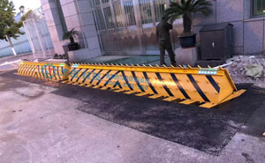 大連某監(jiān)獄路障機項目