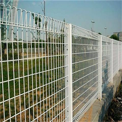 佛山定做機(jī)場護(hù)欄網(wǎng)廠家 358密紋防攀爬鐵絲網(wǎng) 廣州車間隔離柵定做