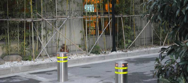 上海全季酒店升降柱案例 - 中出網(wǎng)-智能出入口與停車(chē)充電門(mén)戶(hù)