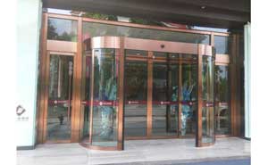 喜來登酒店自動門案例 - 中出網(wǎng)-智能出入口與停車充電門戶