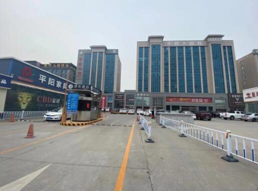 藍(lán)卡科技智能AI停車場管理系統(tǒng)助力臨汾平陽國際升級(jí)改造