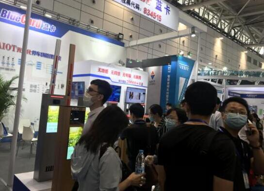 藍(lán)卡科技攜新品“AIOT無人化停車場管理系統(tǒng)”亮相濟(jì)南展