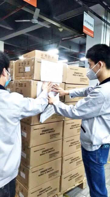 狄耐克支援雷神山醫(yī)院醫(yī)療物資集結(jié)