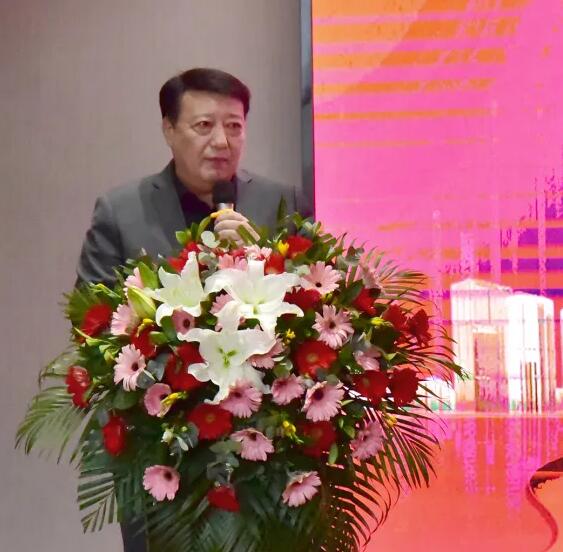 狄耐克副總經理侯宏強在會上致辭