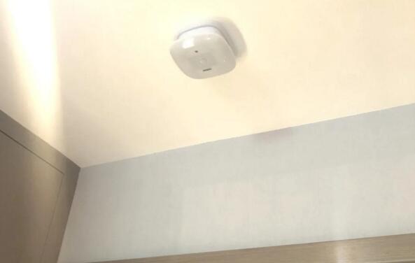 玄關(guān)衛(wèi)士——吸頂人體感應(yīng)器自動(dòng)為您開(kāi)啟玄關(guān)燈光