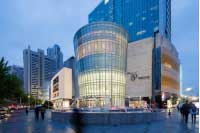 上海P66恒隆廣場(chǎng)車(chē)牌自動(dòng)識(shí)別系統(tǒng)案例 - 中出網(wǎng)-智能出入口與停車(chē)充電門(mén)戶(hù)