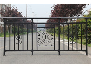 鐵藝護(hù)欄 - 陽(yáng)臺(tái)護(hù)欄網(wǎng)