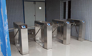 廣發(fā)銀行工地人行通道閘工程案例