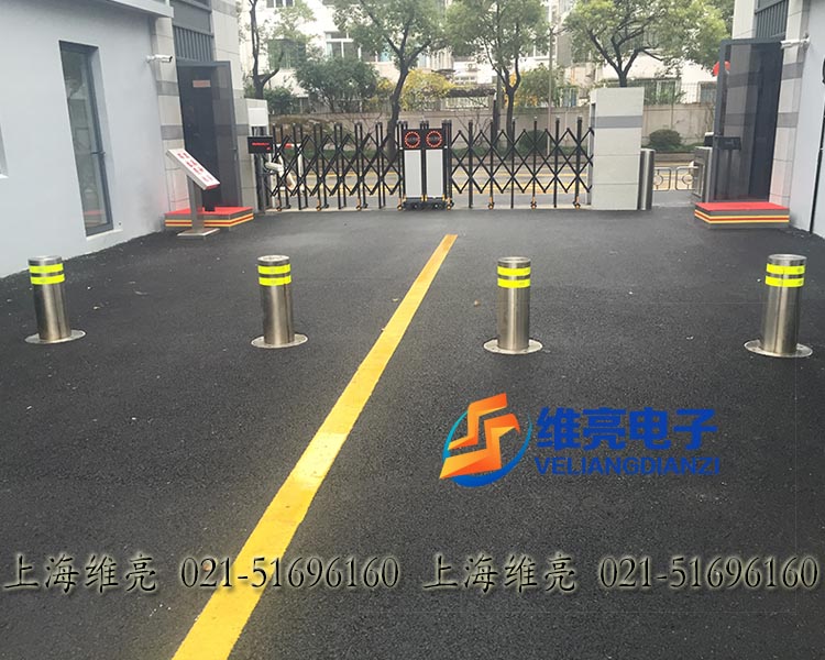 防撞升降柱，電動(dòng)防撞柱，不銹鋼防沖撞柱