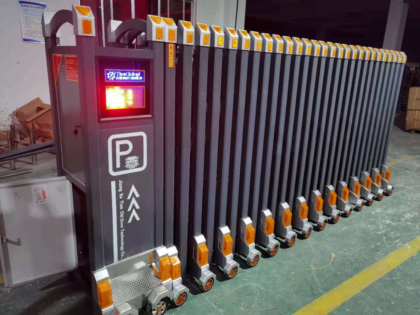 電動(dòng)伸縮門