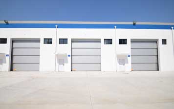 工業(yè)門 - 多段提升門