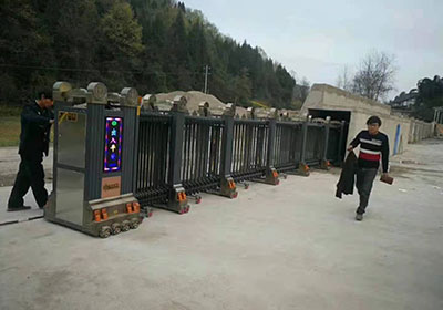 招財進寶工程案例 - 中出網(wǎng)-智能出入口與停車充電門戶