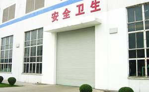 成都神鋼工業(yè)卷簾門案例 - 中出網(wǎng)-智能出入口與停車充電門戶