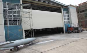 沈陽(yáng)軍區(qū)工業(yè)卷簾門案例 - 中出網(wǎng)-智能出入口與停車充電門戶