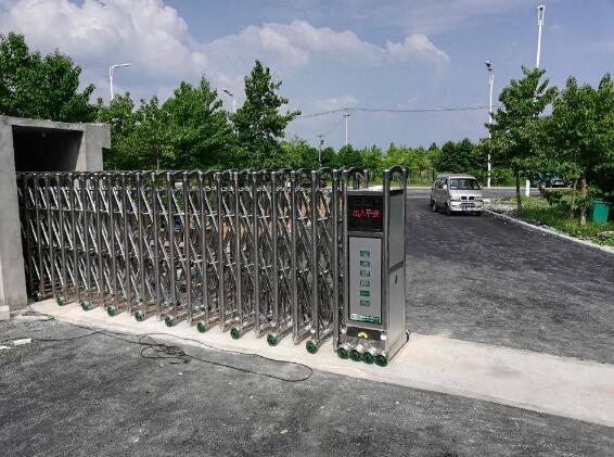 保定出安智能電動伸縮門順利進駐保定市第七中學