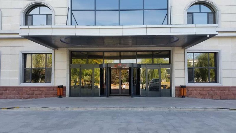 熱烈祝賀包頭出安智能旋轉(zhuǎn)門進(jìn)駐包頭蒙牛盛樂會所