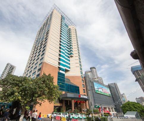 重慶出安智能道閘點(diǎn)綴重慶國航飯店  