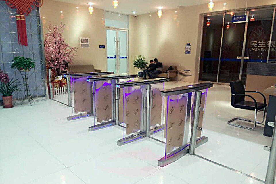無錫出安智能速通門進駐無錫民生銀行速通門
