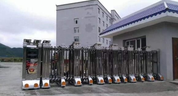 華龍科技成功安裝唐山出安智能電動(dòng)伸縮門