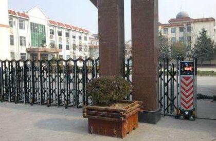 唐山共興電子有限公司與唐山出安智能電動伸縮門達成協(xié)議