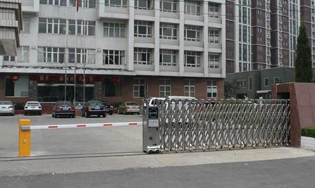 溫州東甌中學(xué)選擇溫州出安智能為電動伸縮門供貨商