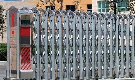 多弗綠城江心明月成功安裝溫州出安智能電動(dòng)伸縮門