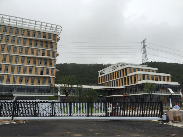 喜迎臺州出安智能分段平移門進駐浙能臺州第二電廠