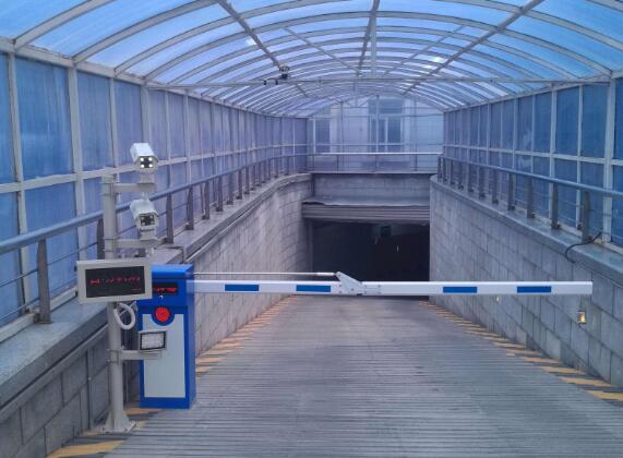 威海車牌識(shí)別一體機(jī)