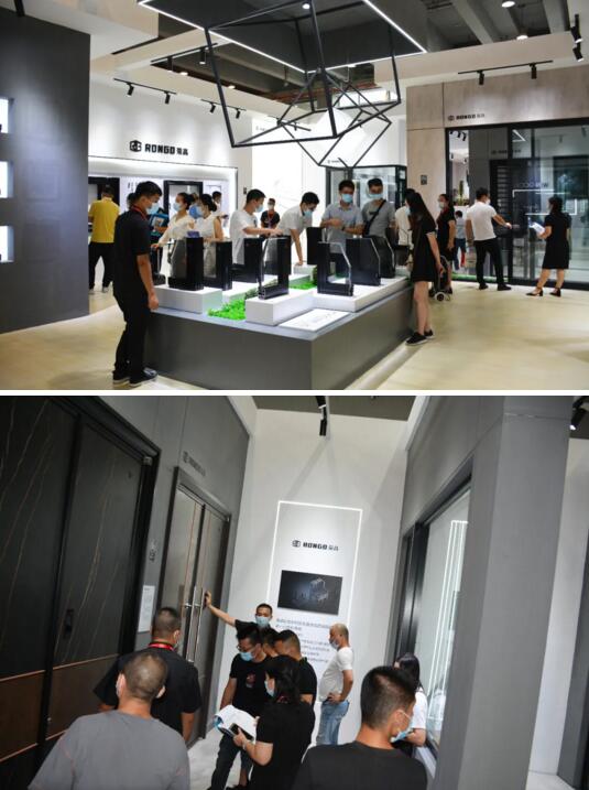 在榮高高端系統(tǒng)門窗鑒賞館觀展的人流絡(luò)繹不絕