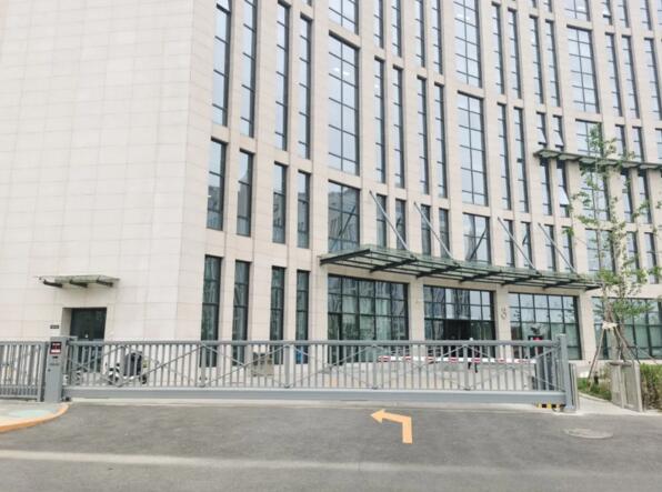 榮高伸縮門北京總代理楊永先生給予了高度的認(rèn)可