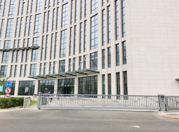 榮高伸縮門北京總代理楊永先生給予了高度的認(rèn)可