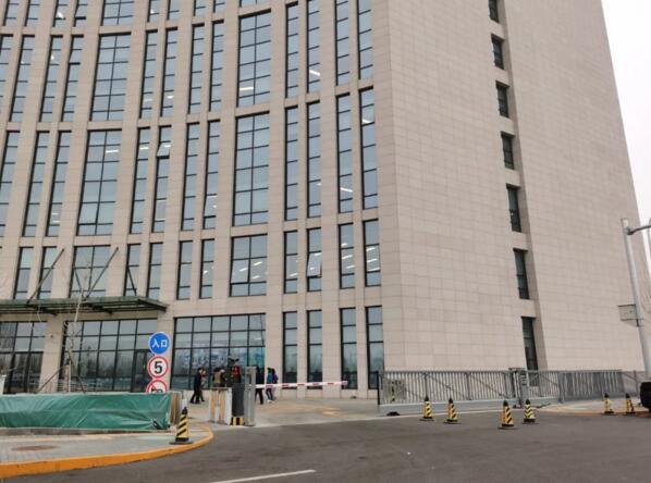 榮高伸縮門為守護(hù)而生