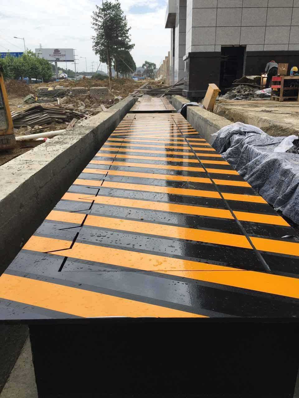 貴陽出安智能路障機(jī)進(jìn)駐貴陽新公安局