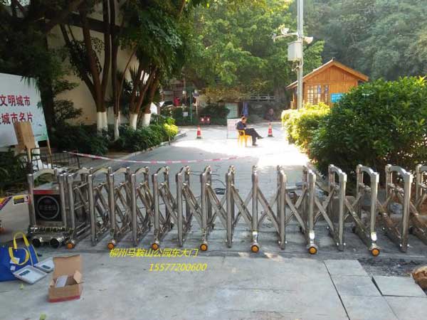 喜迎柳州出安智能電動伸縮門進駐柳州市馬鞍山公園