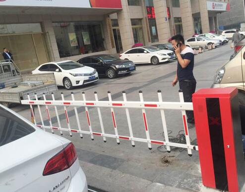 喜迎許昌出安智能欄柵道閘進(jìn)駐許昌怡通集團(tuán)