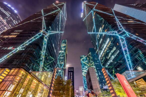 美國Connecticut州的Hartford市建造的城市廣場City Place竣工