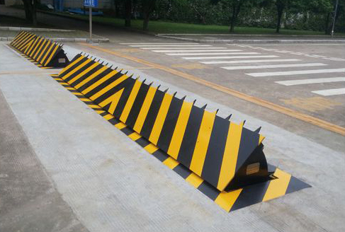 路障機(jī) - 中出網(wǎng)-智能出入口與停車充電門戶