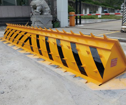 路障機(jī) - 中出網(wǎng)-智能出入口與停車充電門戶