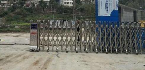 柳岸雅園與湖州出安智能伸縮門達(dá)成合作協(xié)議