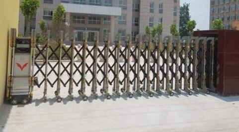 湖州出安智能伸縮門閃亮在浙江湖州森富機電有限責(zé)任公司大門口