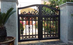 帶湖花城庭院大門案例