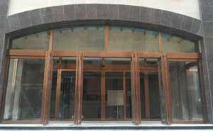 新鄉(xiāng)獲嘉北苑商務(wù)酒店自動(dòng)門案例