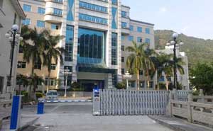汕頭市龍欣實(shí)業(yè)有限公司伸縮門案例
