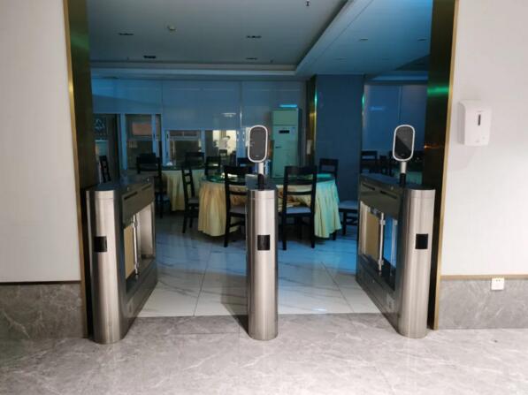 人臉識別一體機ZRS692R