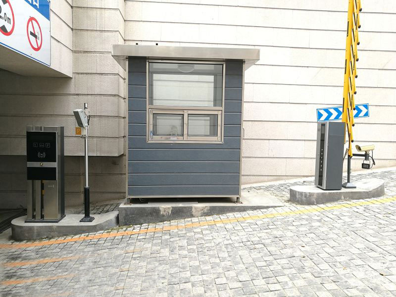 東方水城（智能停車(chē)場(chǎng)管理系統(tǒng)）工程案例 - 中出網(wǎng)-智能出入口與停車(chē)充電門(mén)戶(hù)