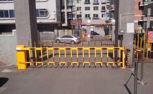 赤峰恒大華府柵欄道閘案例