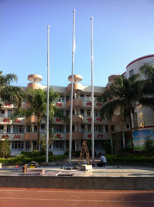 慶賀龍巖出安智能錐形旗桿進(jìn)駐龍巖新羅區(qū)溪南小學(xué)