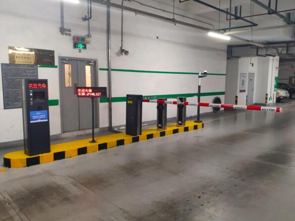 基于視頻免取卡系統(tǒng)的高識別準(zhǔn)確率