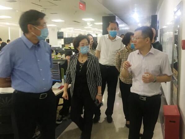 長春市政協(xié)領(lǐng)導(dǎo)與廈門市政協(xié)領(lǐng)導(dǎo)蒞臨科拓參觀考察