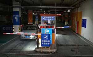 廈門湖里萬達(dá)廣場道閘案例